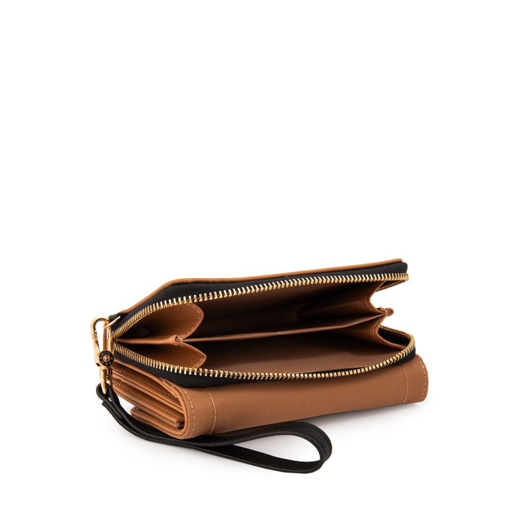 Billetera Canada Camel