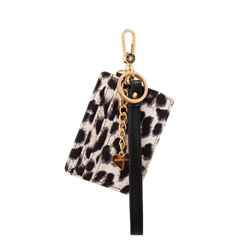 Hanging Chiara Blanco