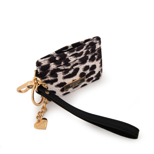 Hanging Chiara Blanco